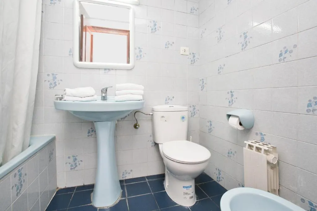 Apartamentos Marina Cambrils 0*,  Spain